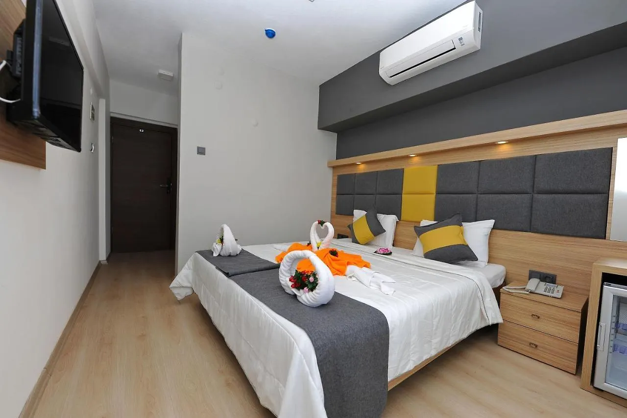 ***  La Beirut Beach Hotel Marmaris Türkei